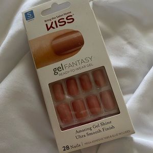 KISS Gel Fantasy Nails